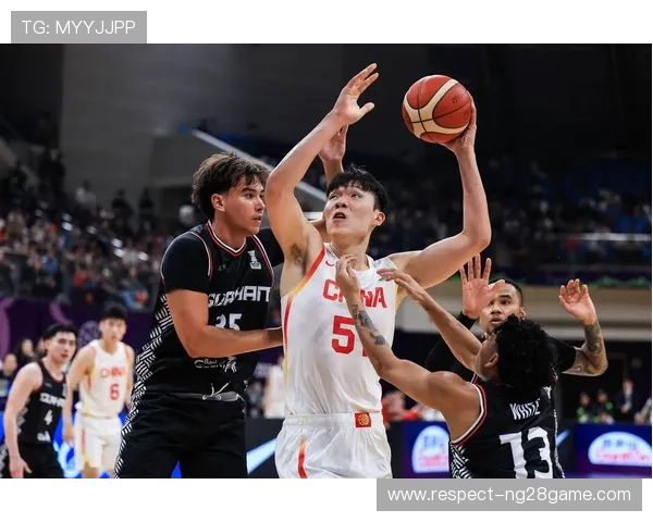 中国篮球队备战世界杯 目标锁定前八 球员状态火热引期待