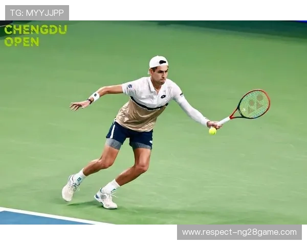 网球赛场惊现黑马选手连胜表现引发球迷热议