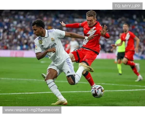 西甲最新赛季焦点战役全面解析与球队实力对比分析